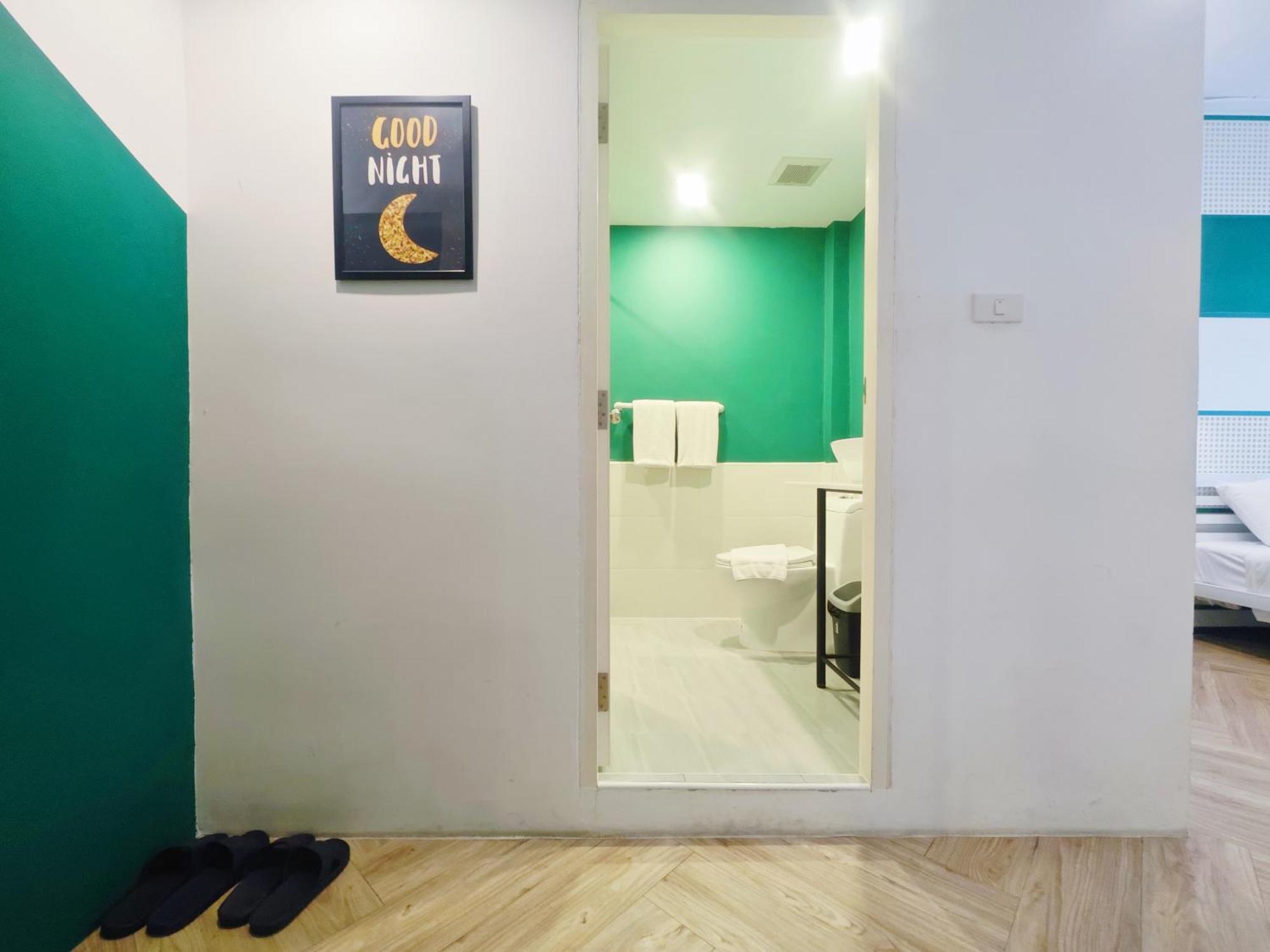 Ostay Asoke Bangkok Makkasan Екстериор снимка