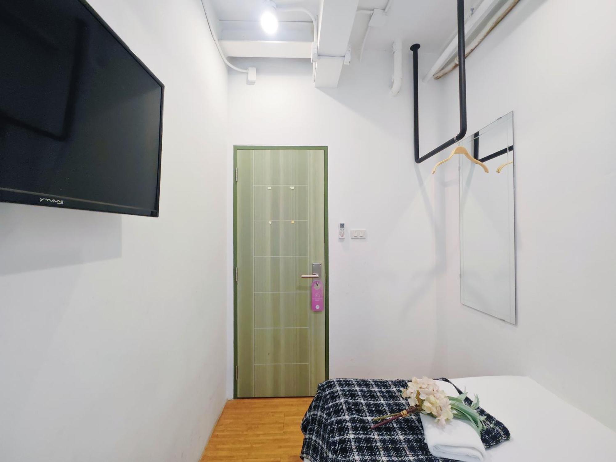 Ostay Asoke Bangkok Makkasan Екстериор снимка